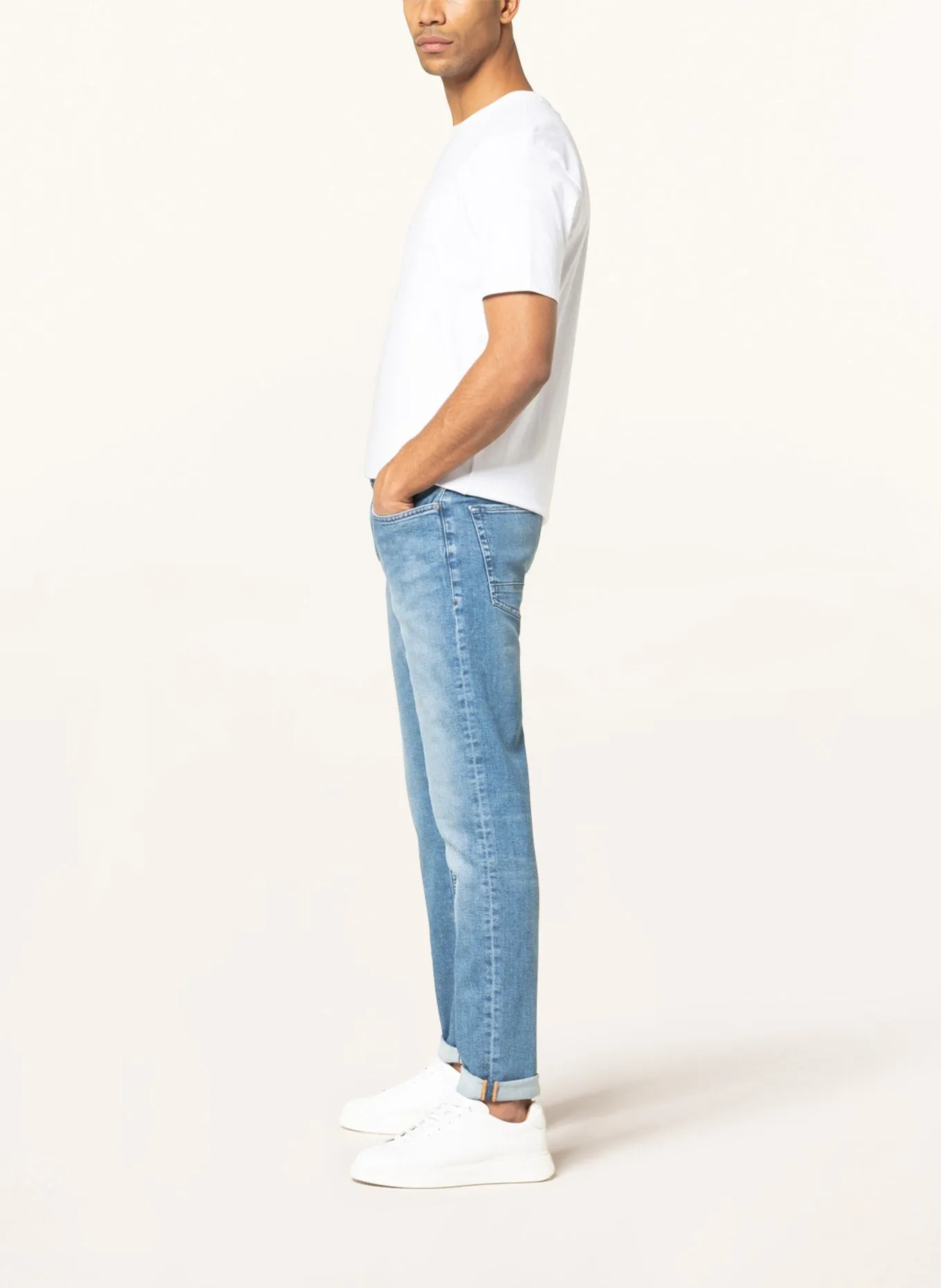 BOSS TABER Tapered Fit Jeans