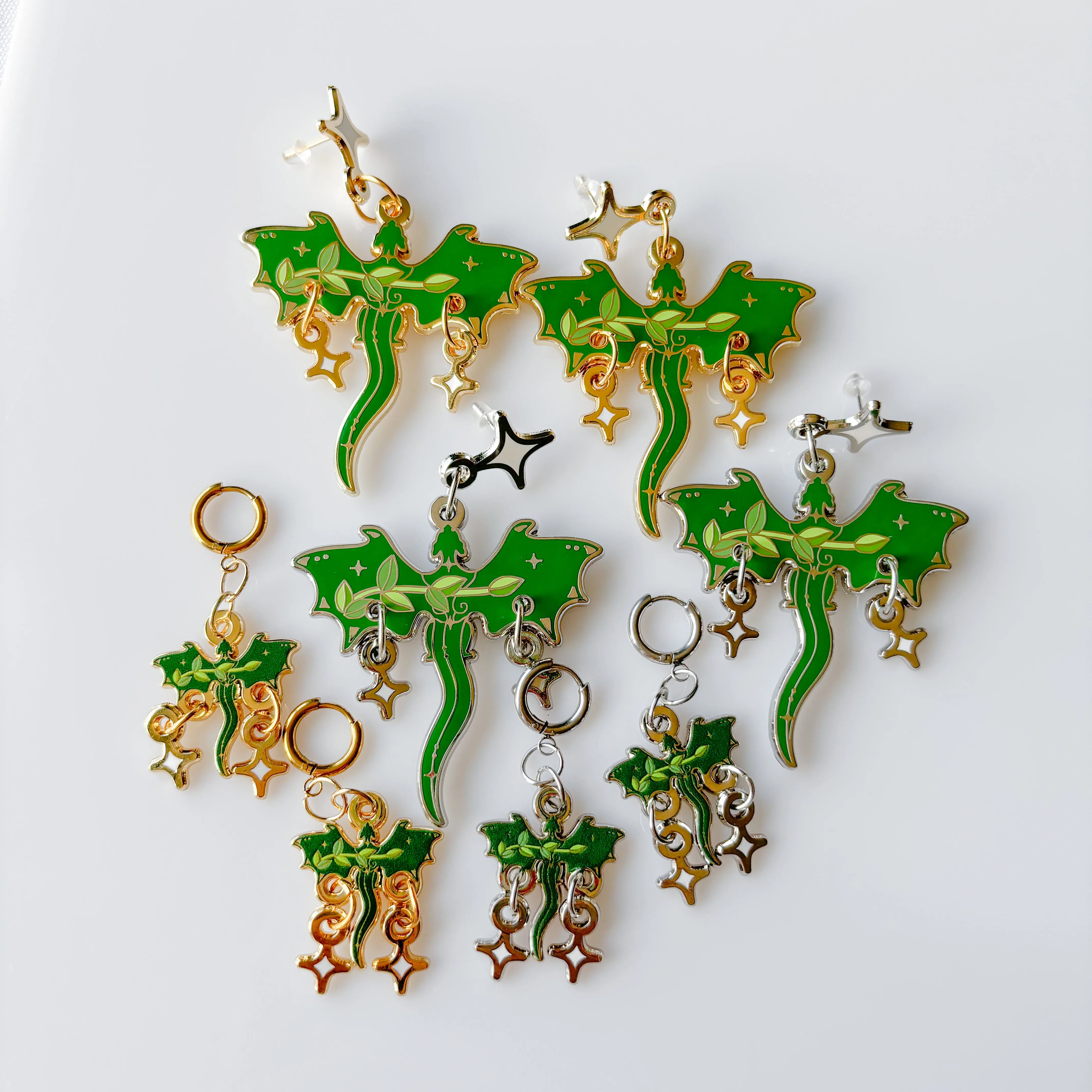 DISCOUNTED - GREEN VINE DRAGON METAL EARRINGS