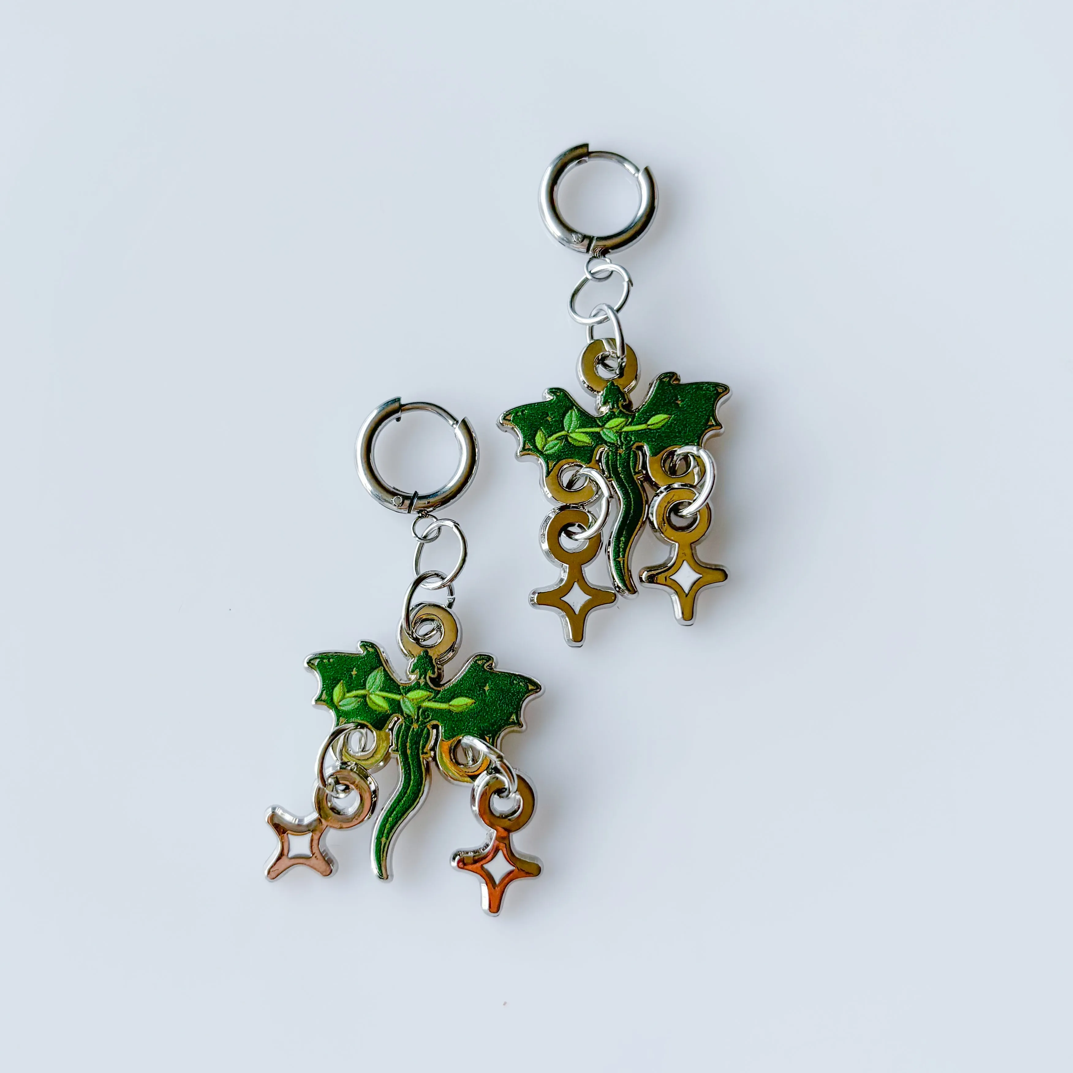 DISCOUNTED - GREEN VINE DRAGON METAL EARRINGS