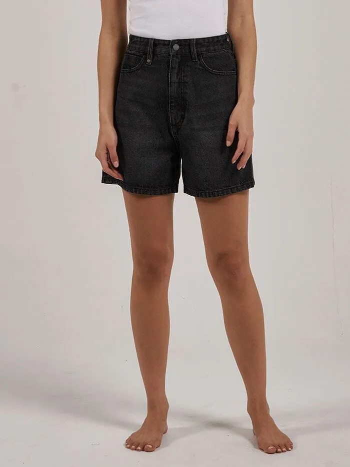 Koko Short - Smoke Black