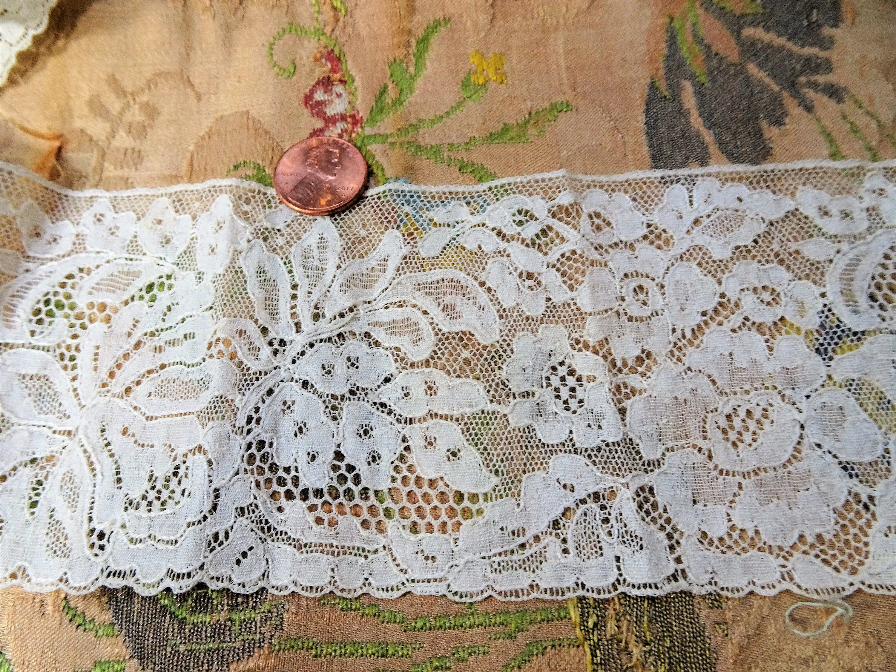 LOVELY Antique FRENCH Fine Lace Trim Flounce,Intricate Pattern For Bridal Dress,Dolls,Flapper Dress,Heirloom Sewing,Collectible Vintage Lace