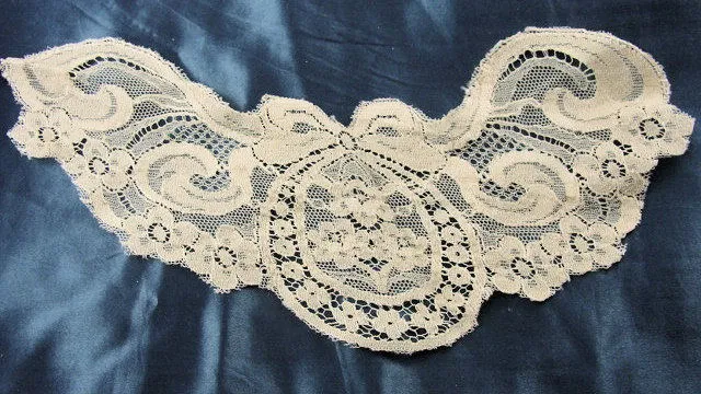 Lovely Vintage FRENCH LACE Applique Trim Perfect For Bridal Hats Boudoir Lampshades Dolls Heirloom Sewing