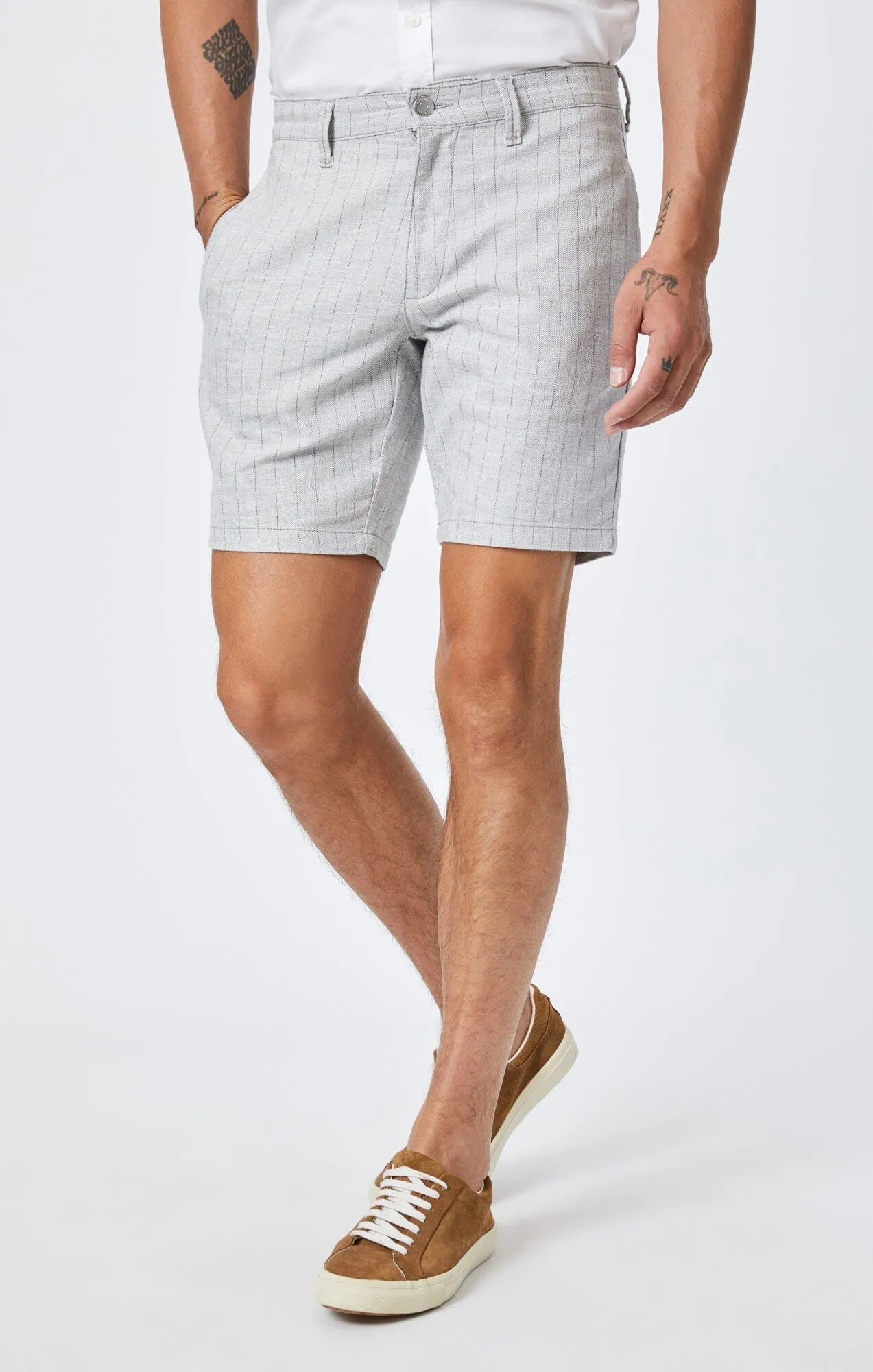 NOAH SHORTS IN GREY STRIPE LINEN