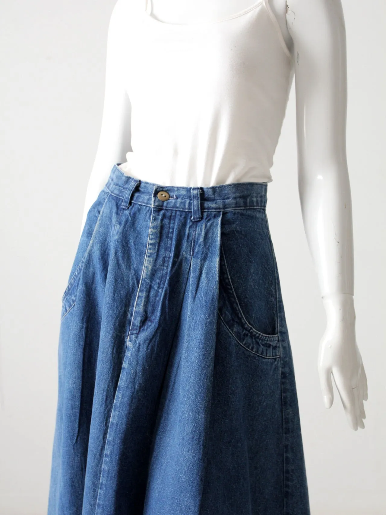 vintage 80s denim skirt by Cherokee