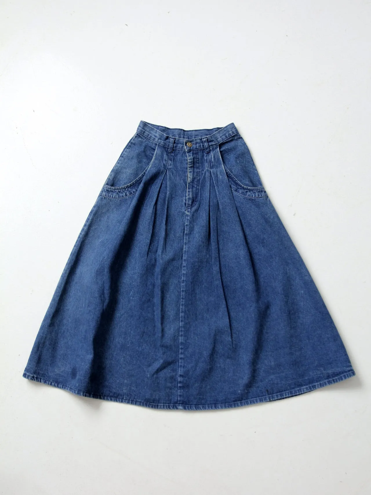 vintage 80s denim skirt by Cherokee