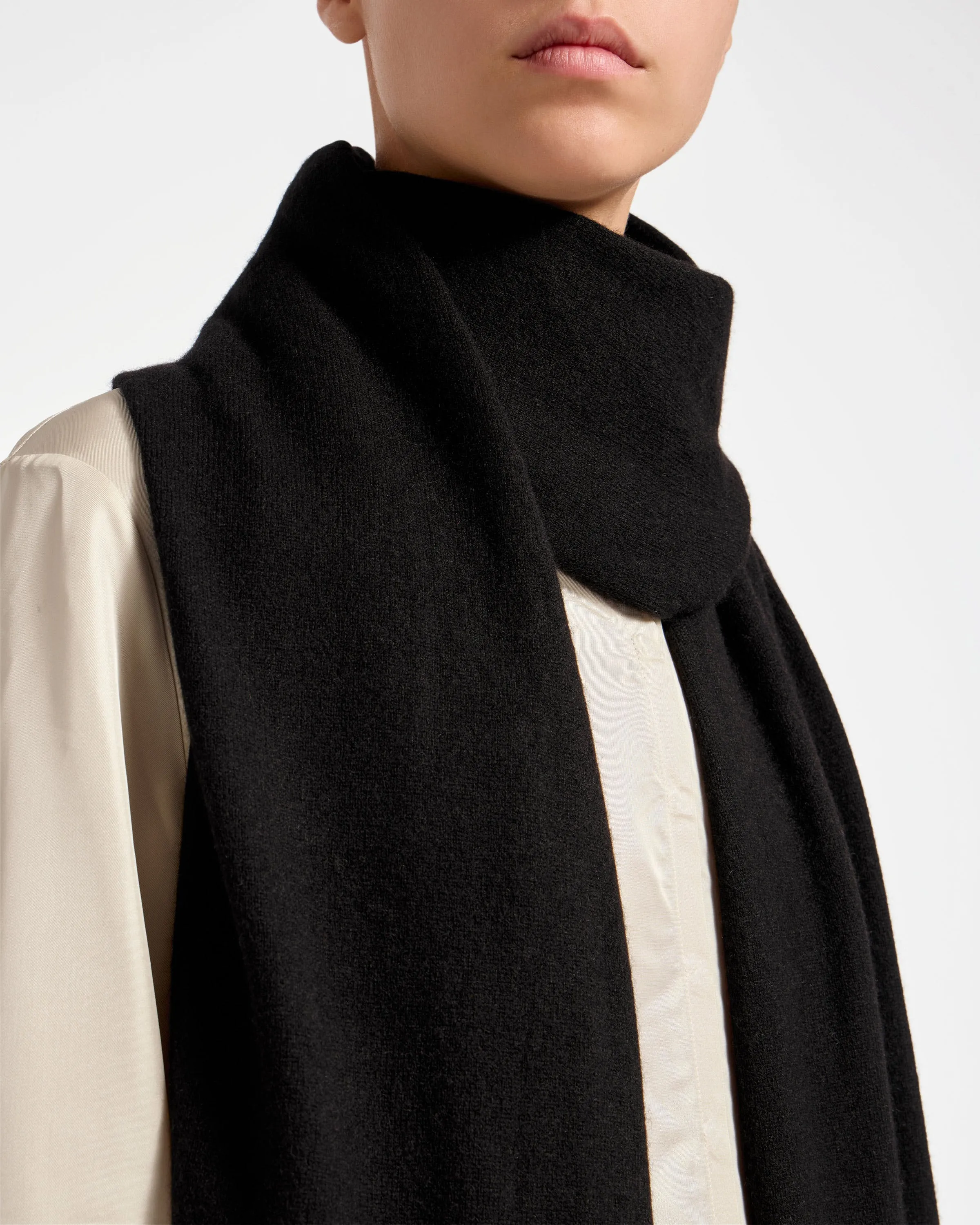 Westray Cashmere Travel Wrap - Black